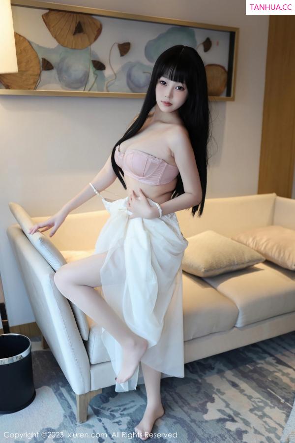   [XiuRen]高清写真图 2023.05.31 No.6828 早川京子 清纯美腿第28张图片